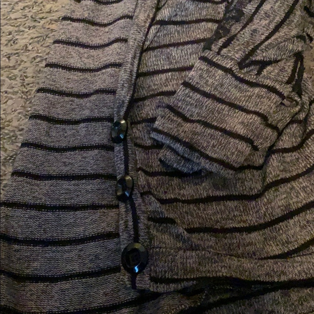 Cardigan - Picture 3 of 3